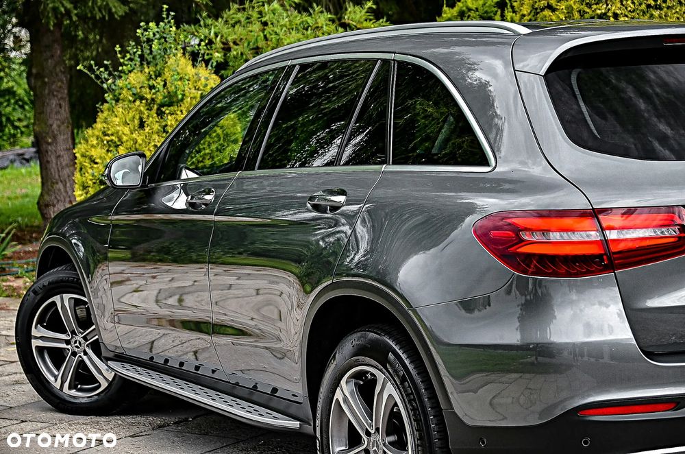 Mercedes-Benz GLC 250 4Matic 9G-TRONIC Exclusive - 18