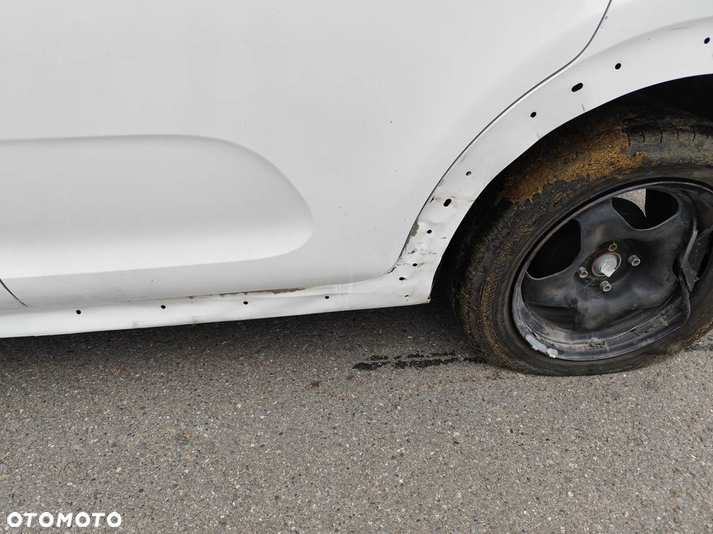 Citroën C3 1.2 PureTech GPF Shine - 16