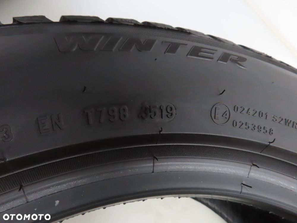 2x 225/55R17 OPONY ZIMOWE Pirelli SottoZero 3 Winter 97H Run Flat MOE *-BMW - 2