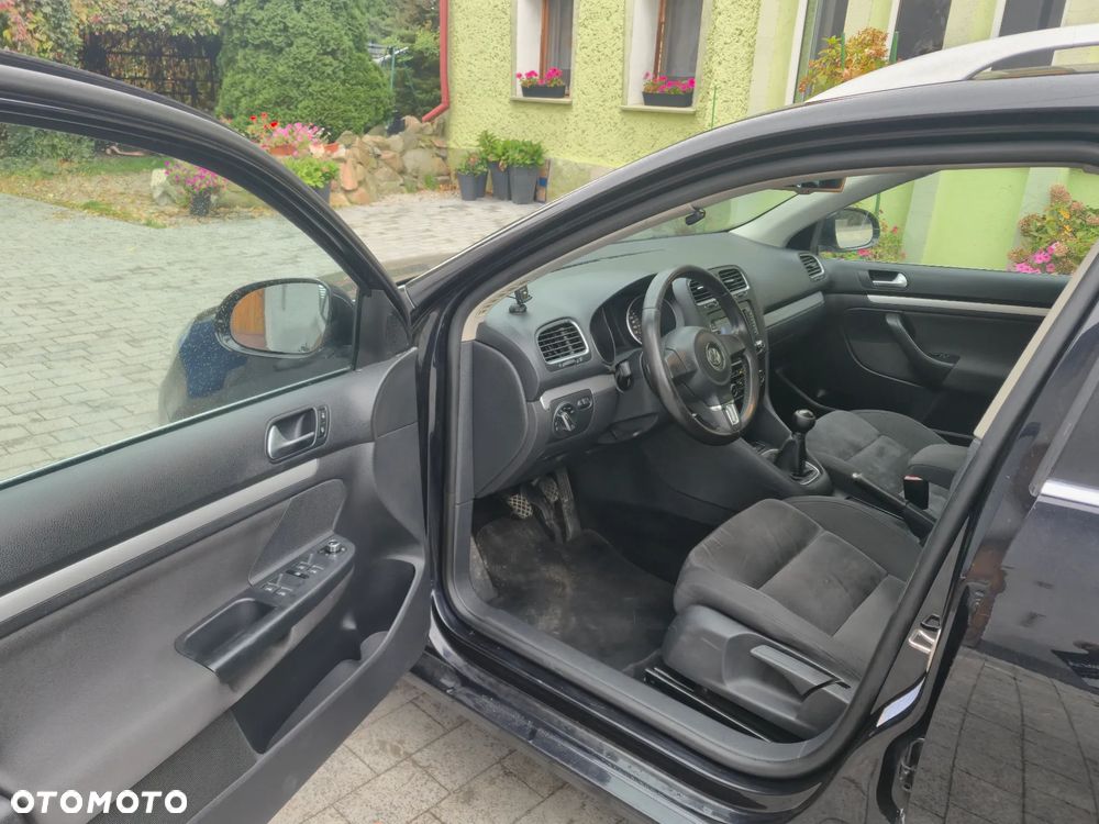 Volkswagen Golf 2.0 TDI DPF Highline - 9