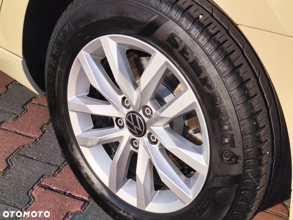 Volkswagen Passat 2.0 TDI SCR DSG Business - 22