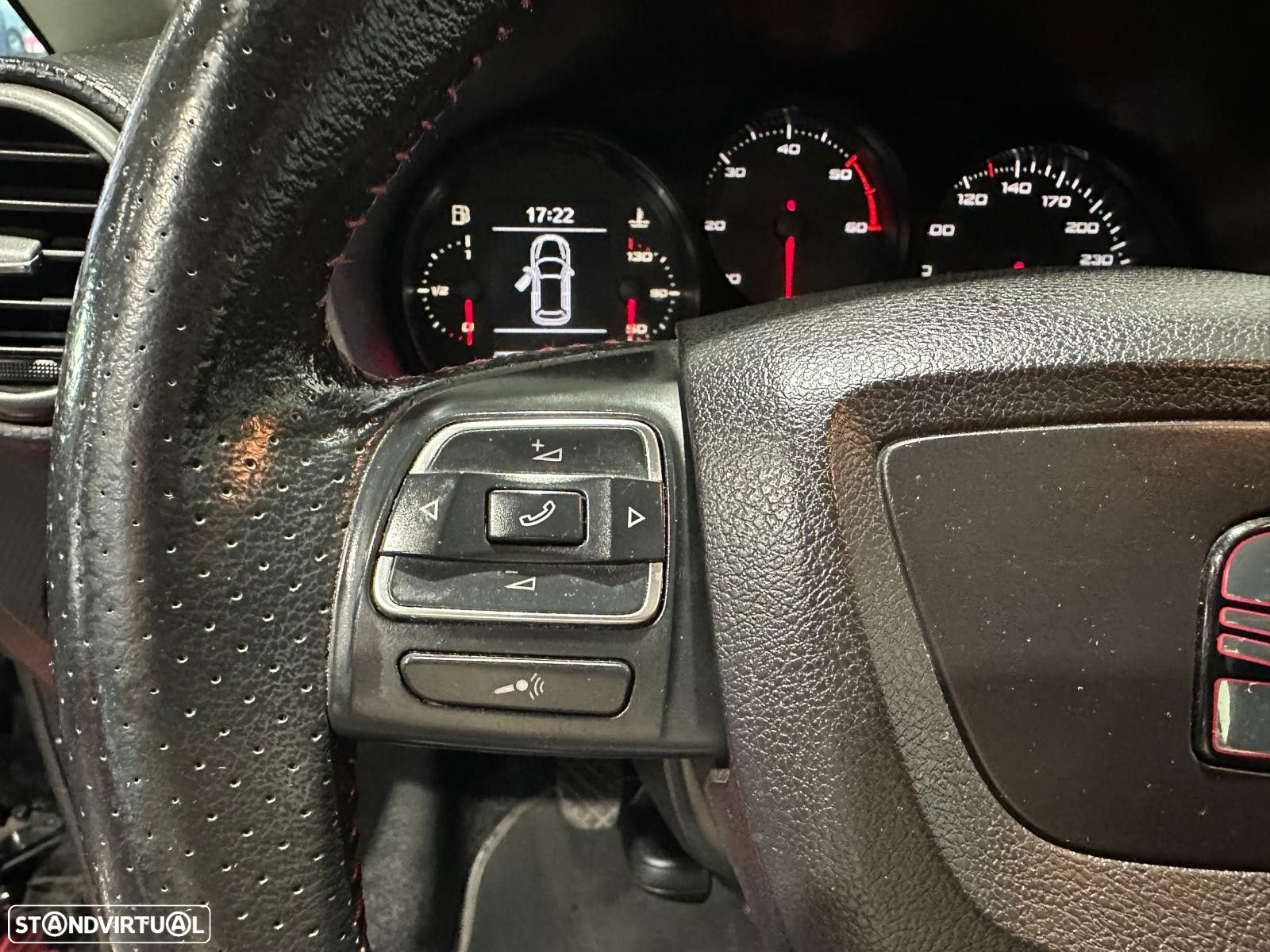 SEAT Leon 2.0 TDI FR DPF - 44