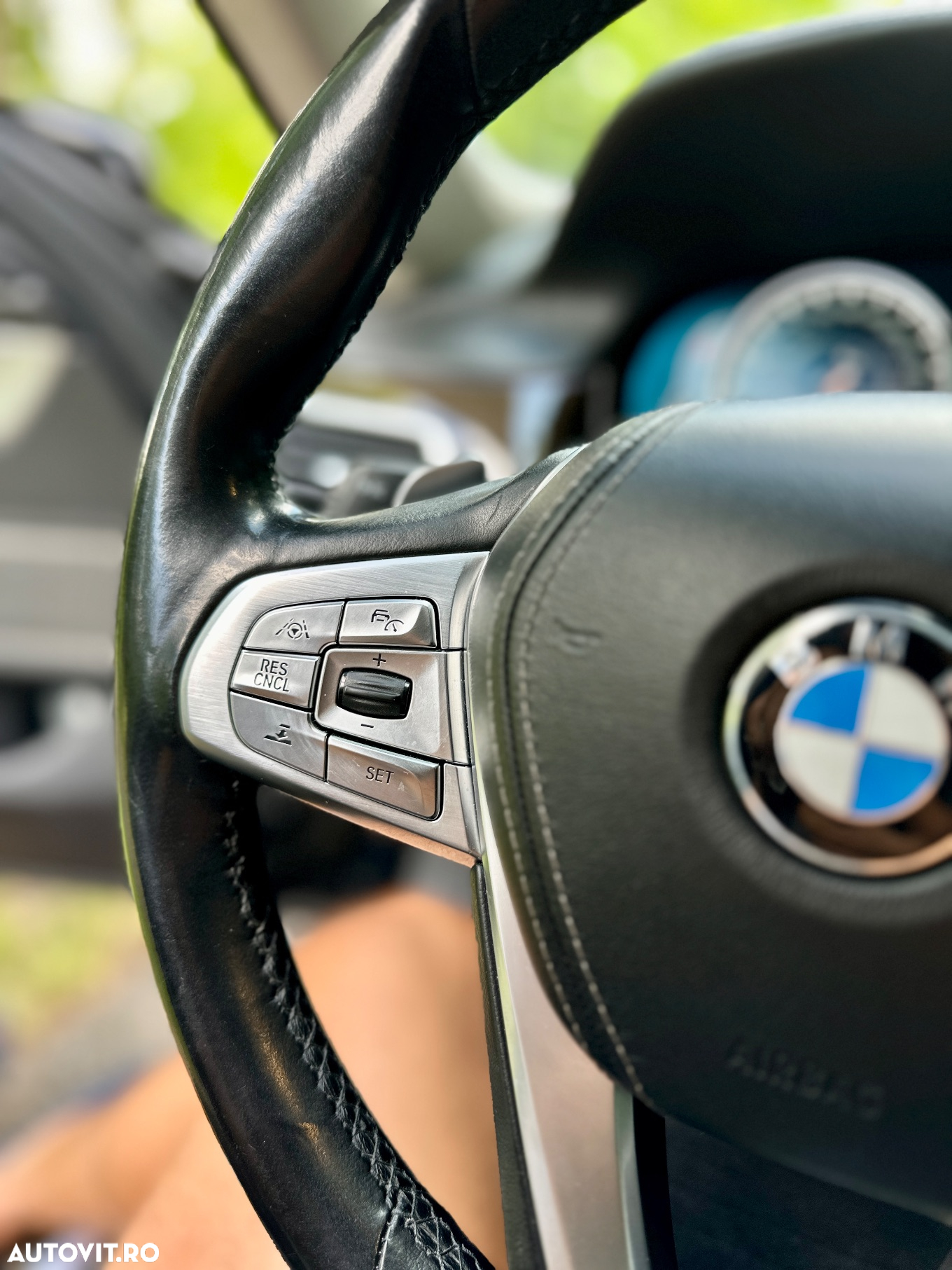 BMW Seria 7 - 36