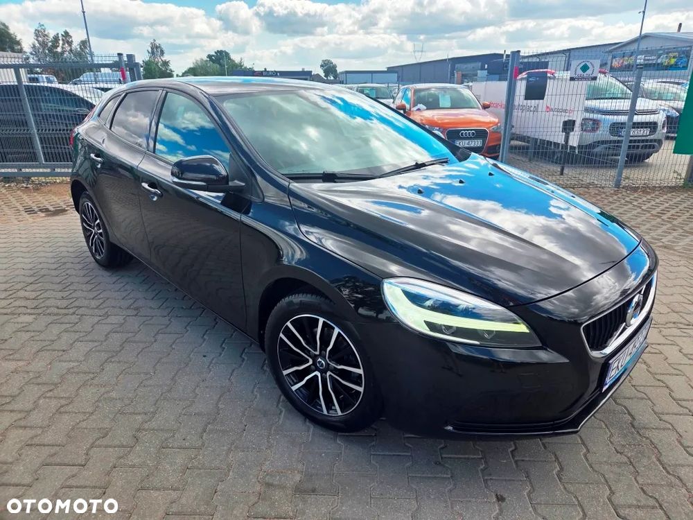 Volvo V40 D2 Momentum - 4