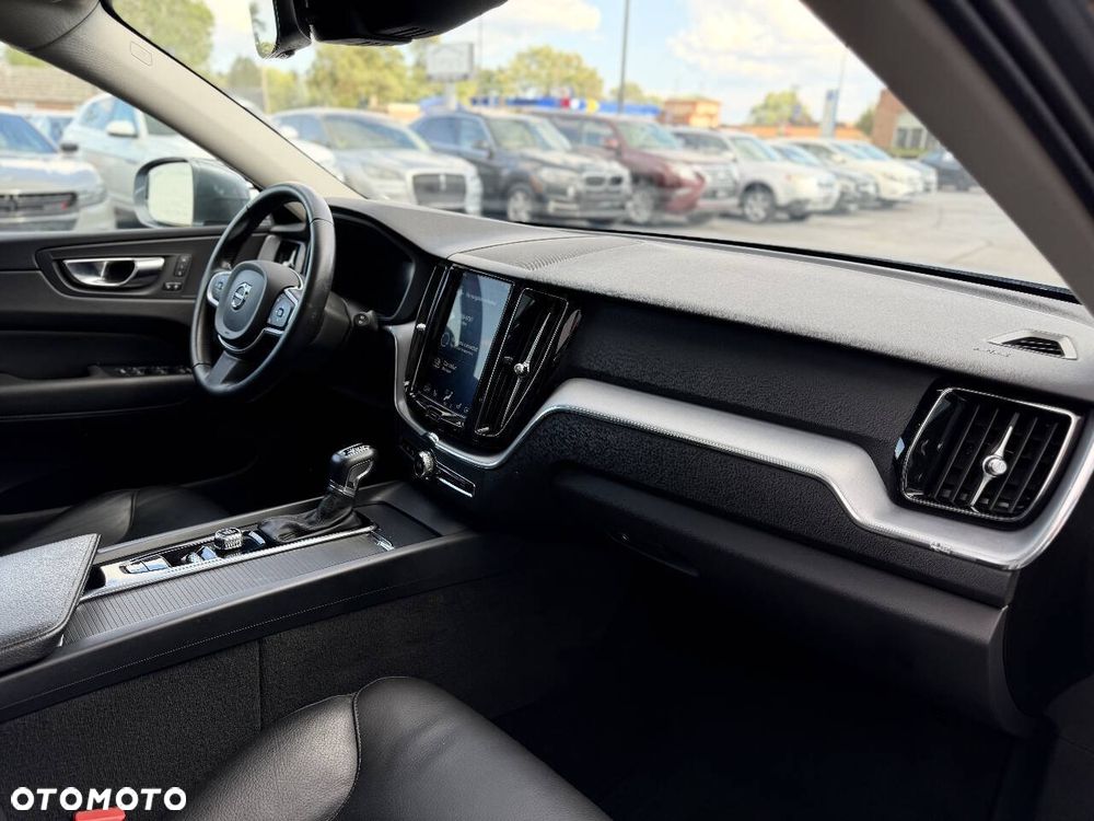 Volvo XC 60 T6 AWD Momentum - 17