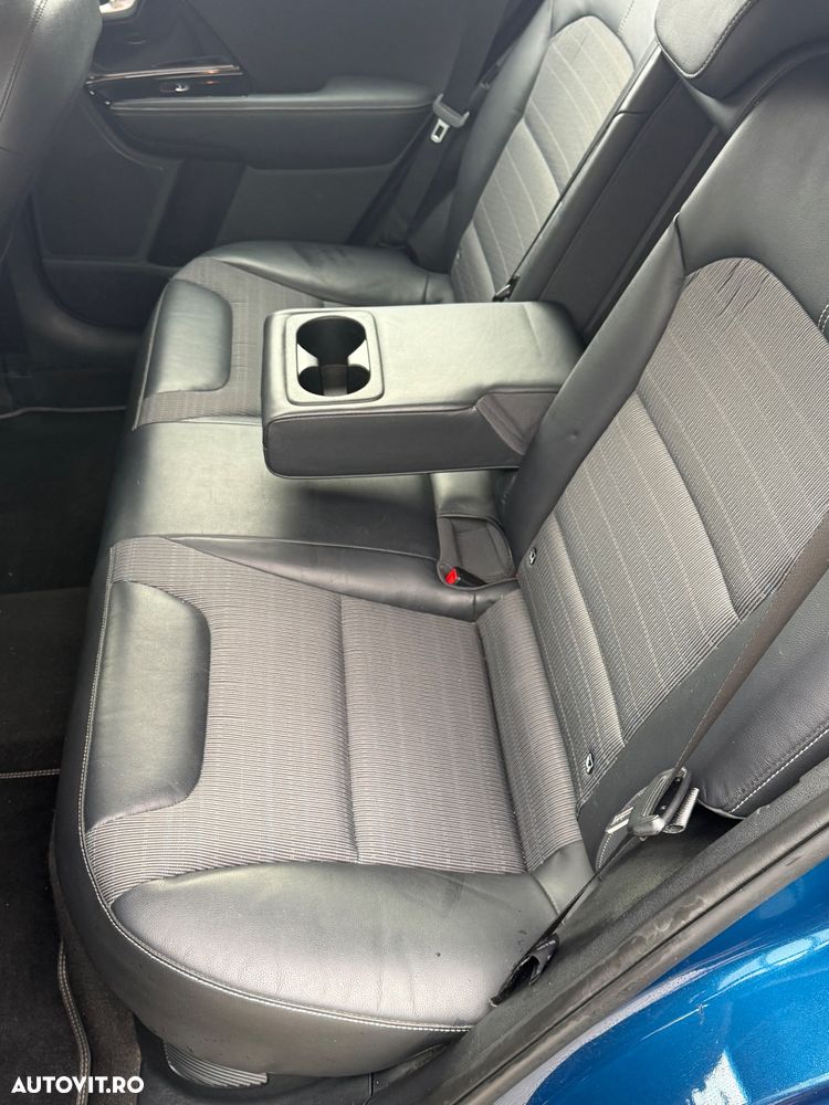 Kia Niro 1.6 GDI 2WD Aut. Spirit - 10