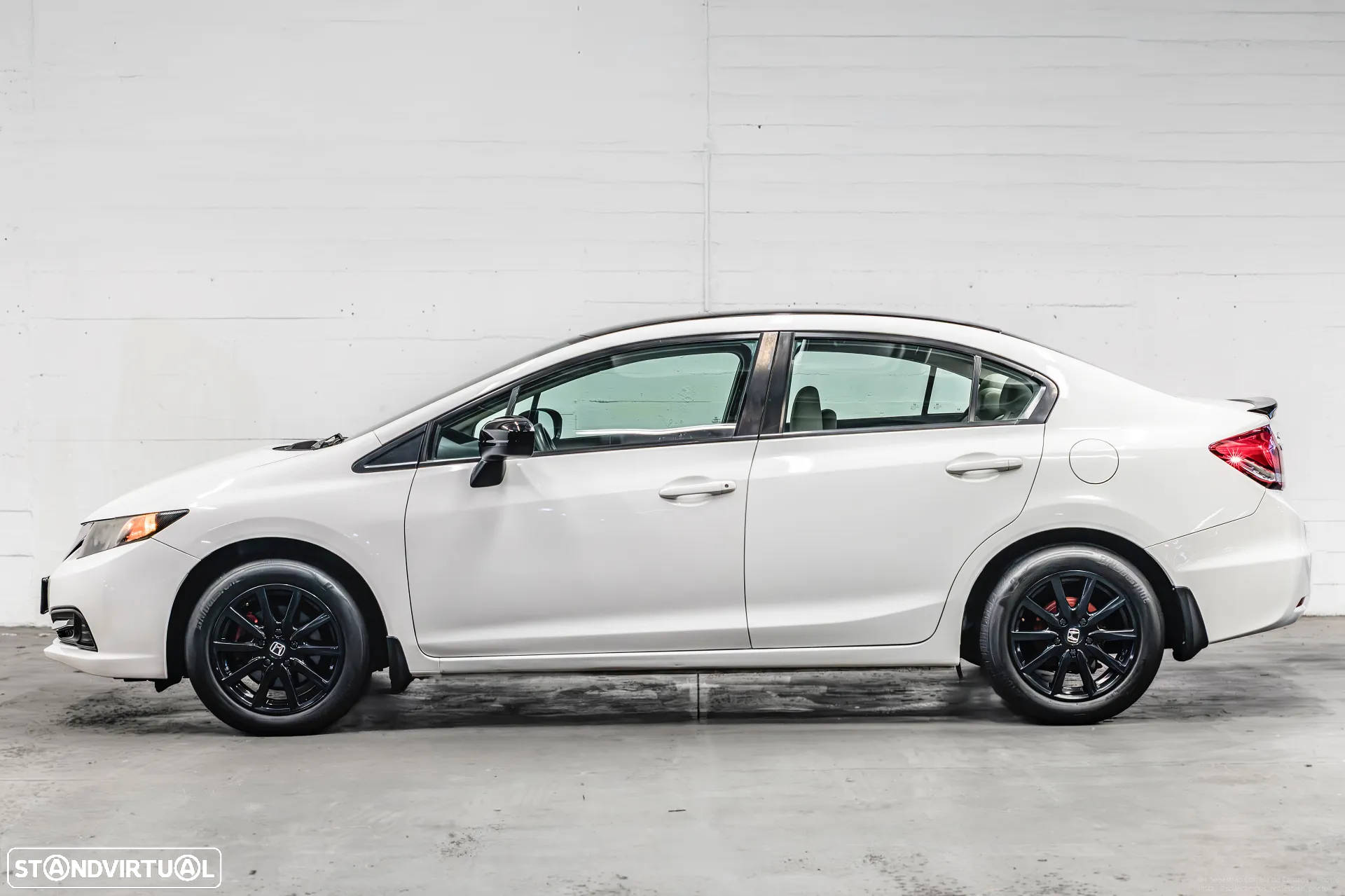 Honda Civic 1.8 i-VTEC Auto Executive - 4