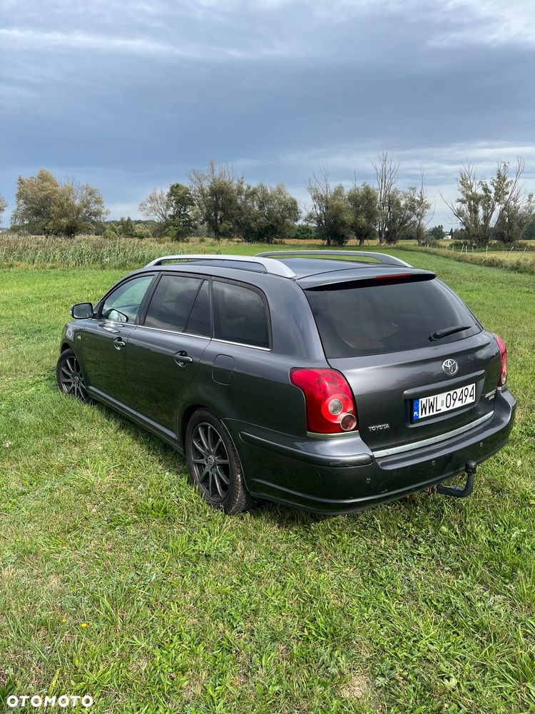 Toyota Avensis 2.2 D-CAT Executive - 2