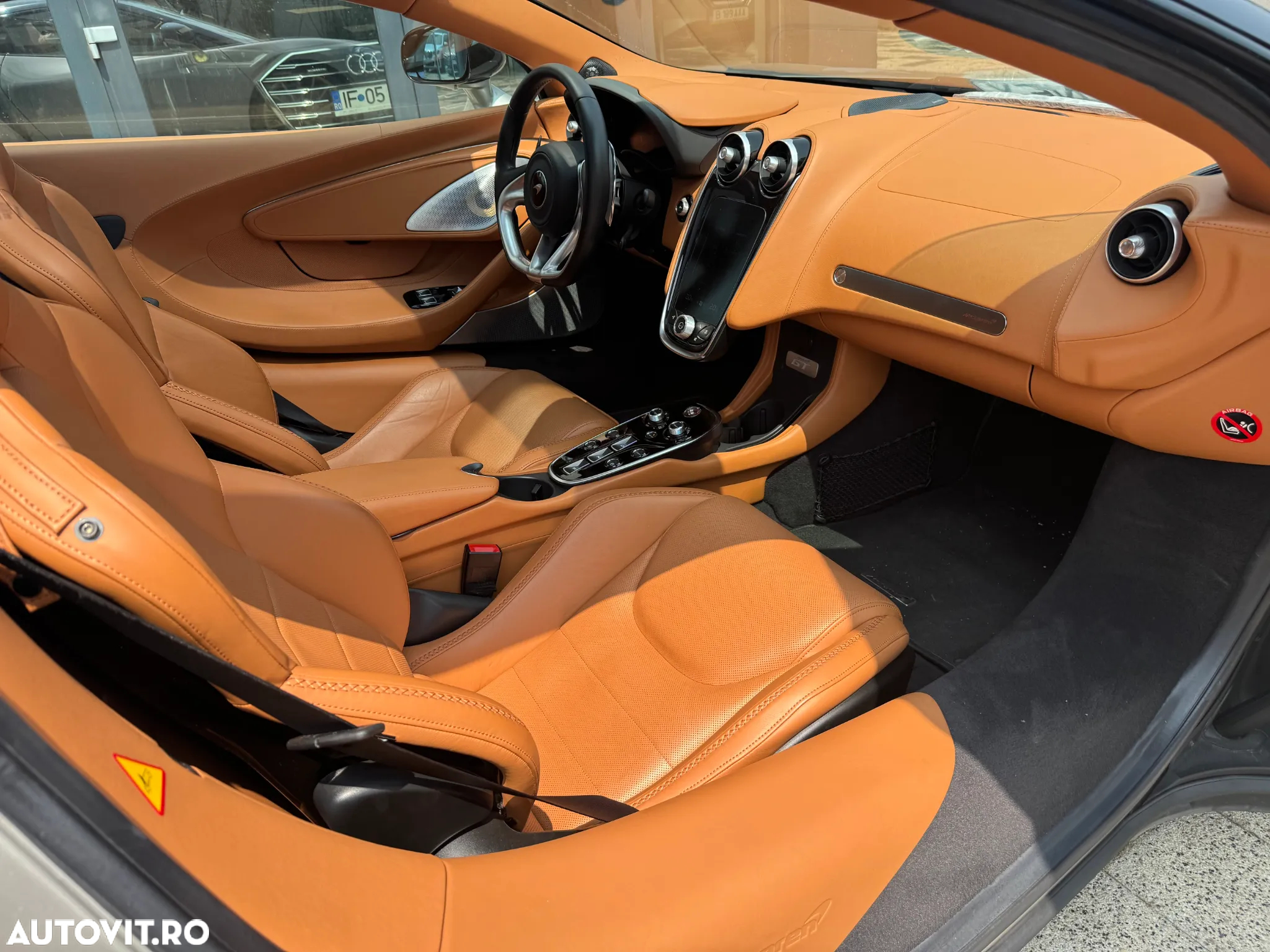 McLaren GT Standard - 11