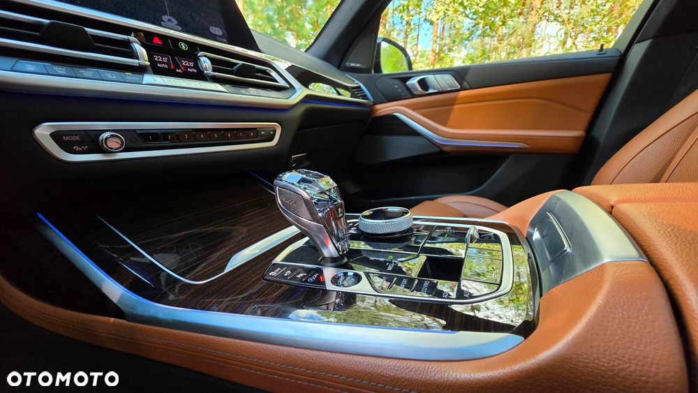 BMW X7 xDrive40i sport - 29