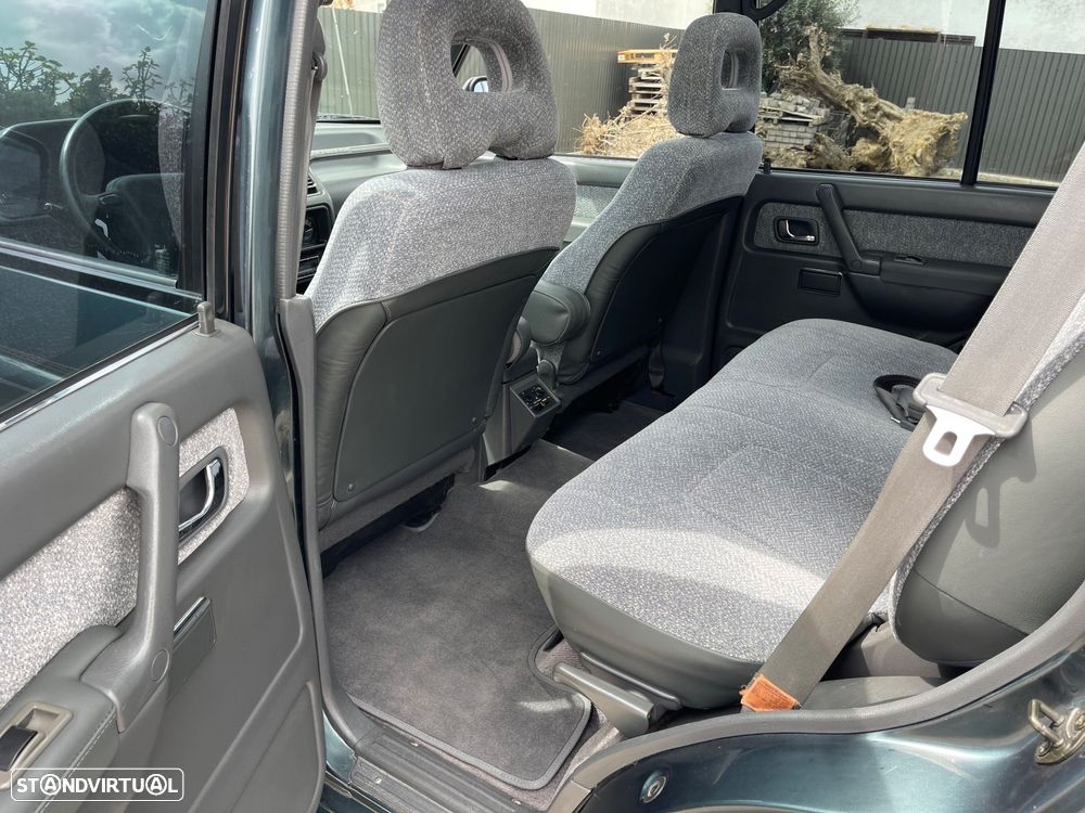 Mitsubishi Pajero 2.8 TD GLS Longo - 16