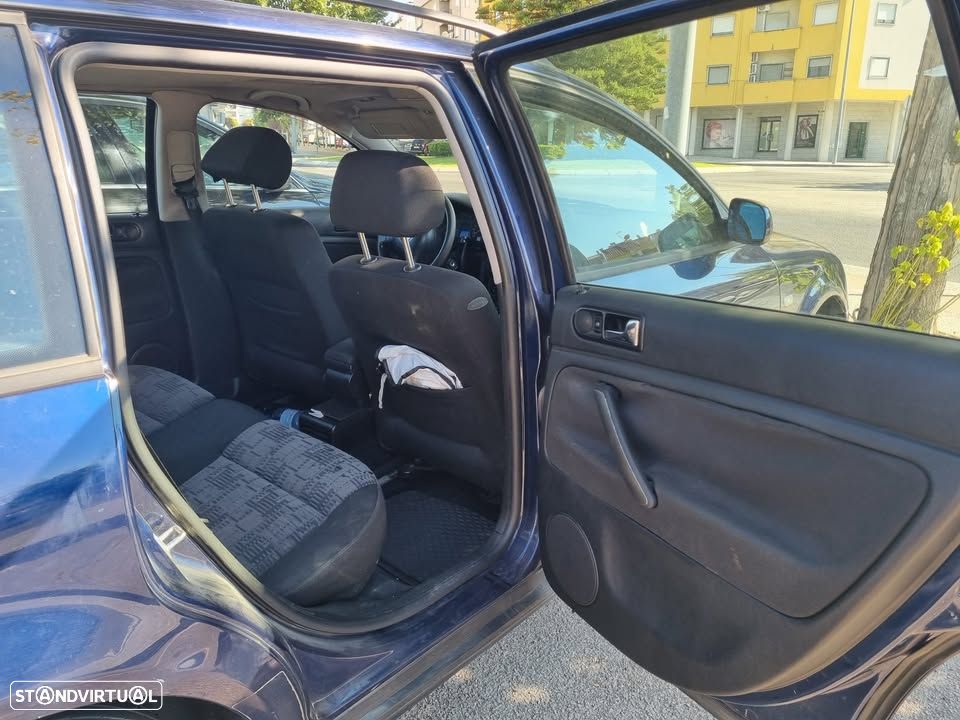 VW Passat Variant 1.9 TDi Confortline - 7