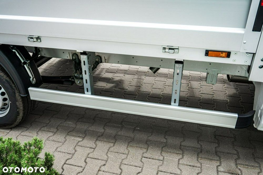 Volkswagen Crafter - 23