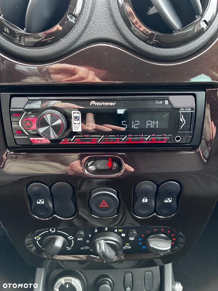 Dacia Duster 1.6 Ambiance 4x4 - 12