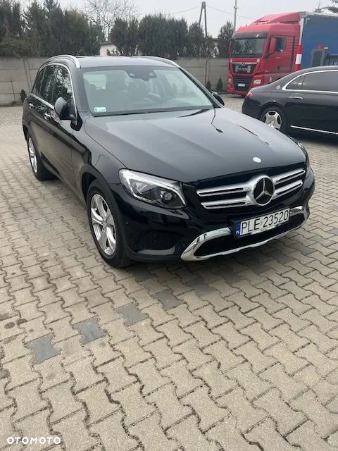 Mercedes-Benz GLC 250 4-Matic - 1