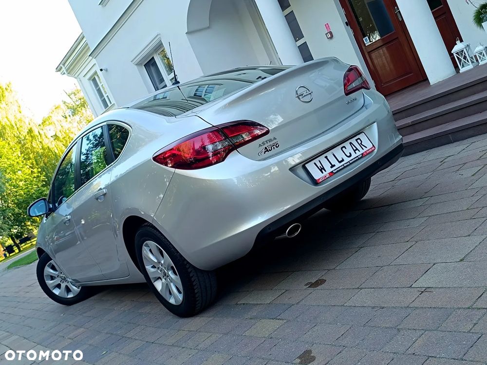 Opel Astra 1.4 T Energy EU6 - 8