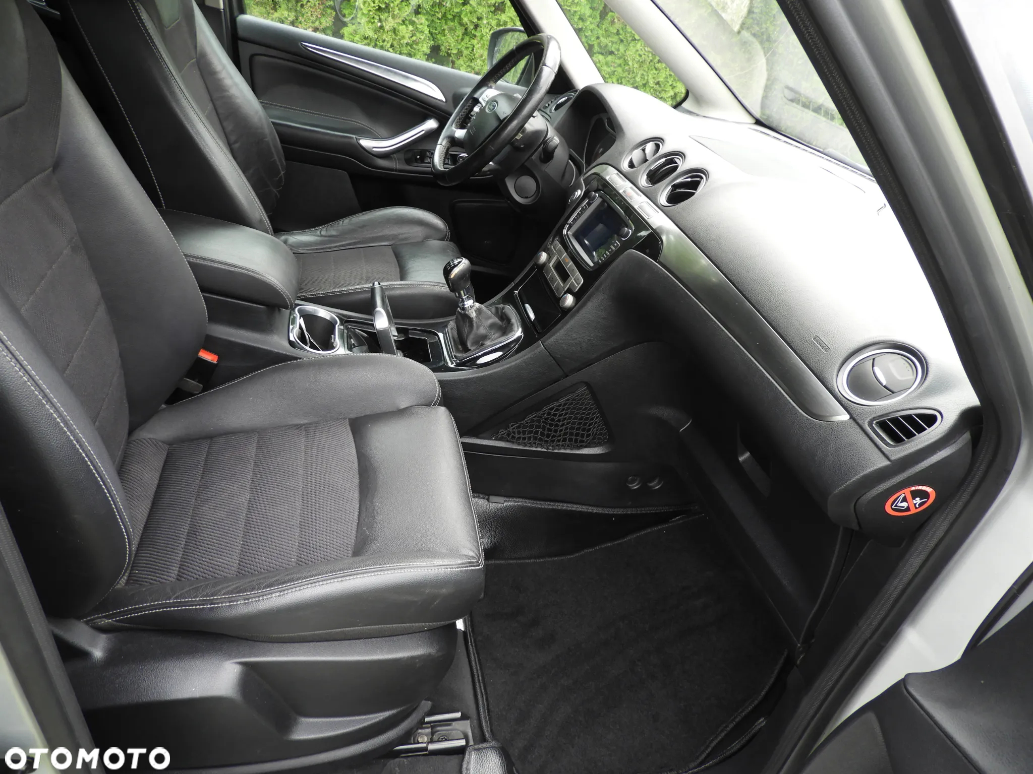 Ford S-Max - 25