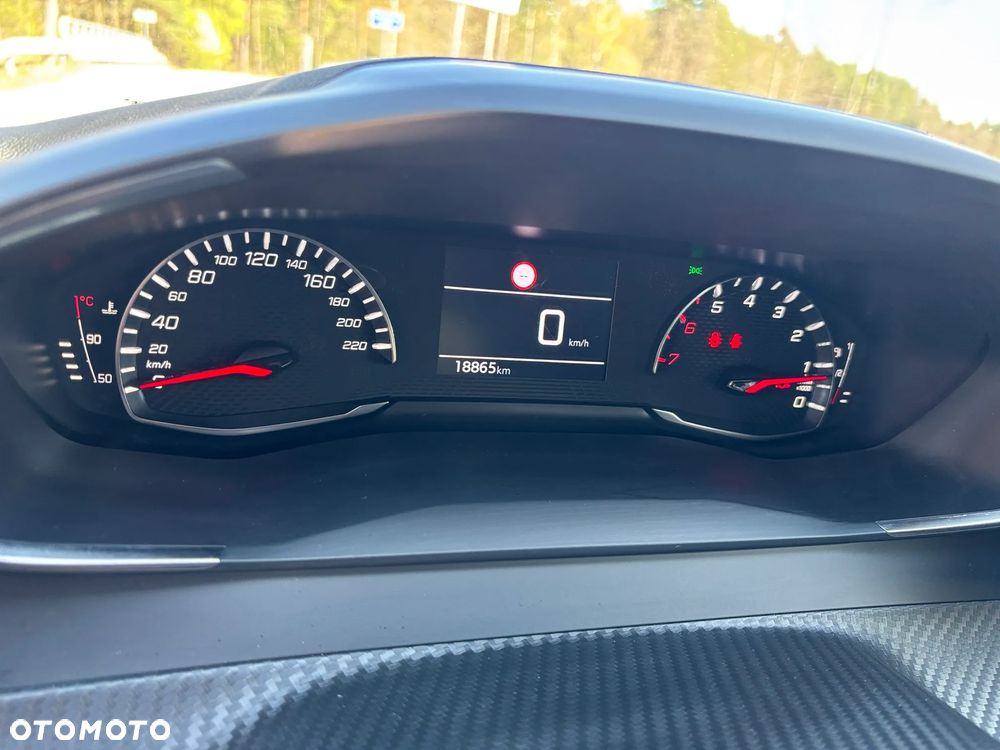 Peugeot 208 1.2 PureTech Style S&S - 8