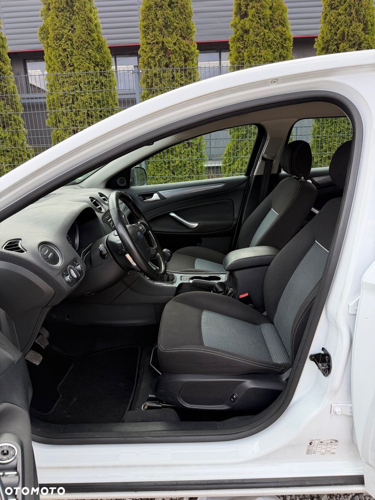 Ford Mondeo 2.0 TDCi Titanium - 13