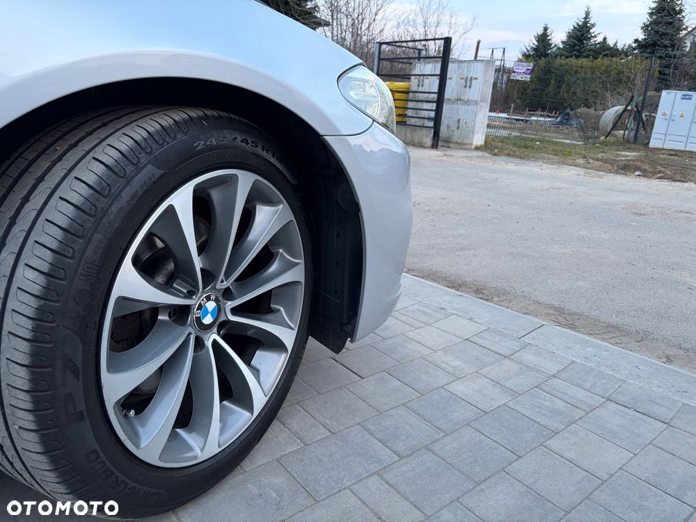 BMW Seria 5 520d xDrive - 17