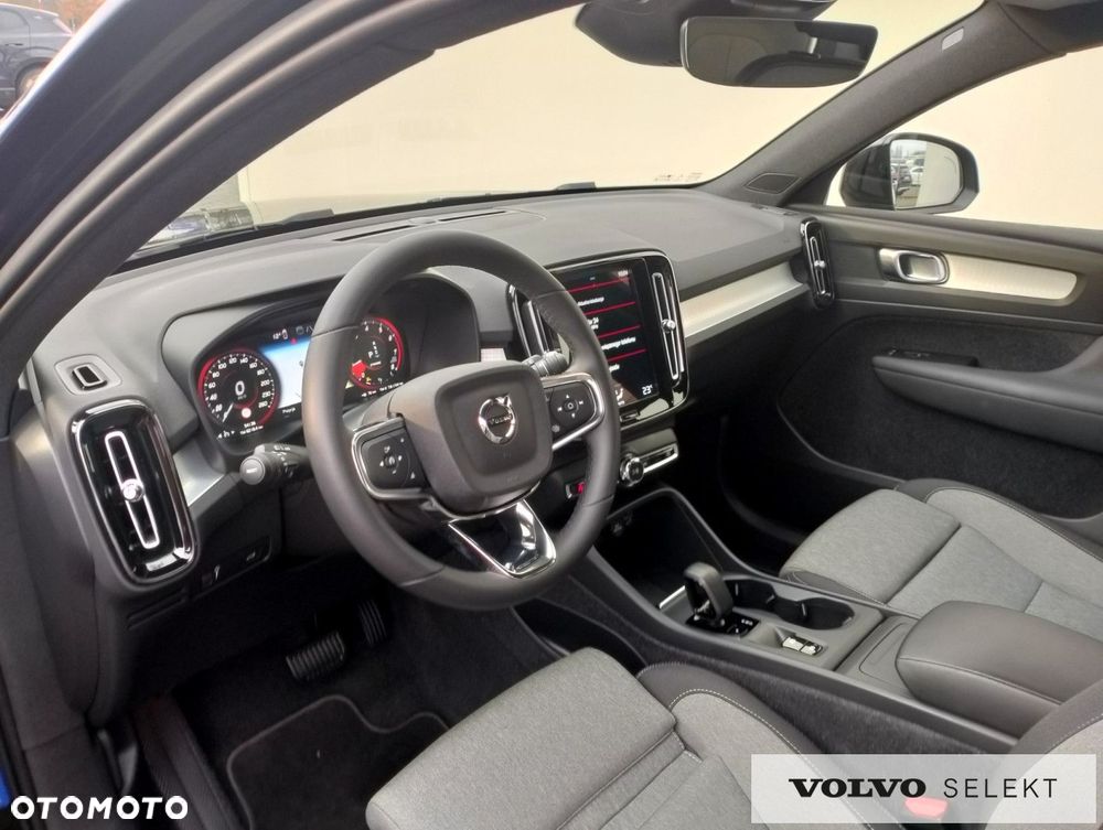 Volvo XC 40 - 22