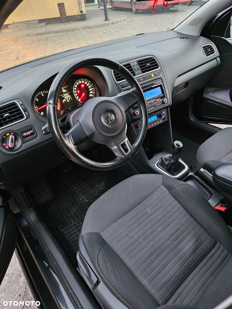 Volkswagen Polo 1.6 TDI DPF Highline - 12