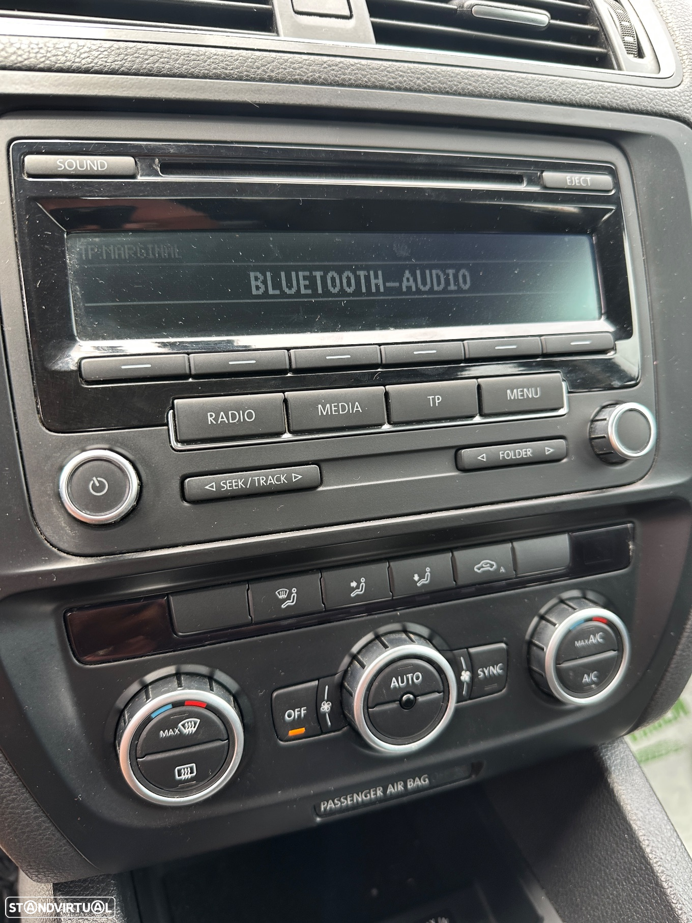 VW Jetta 1.6 TDi Confortline BM - 13