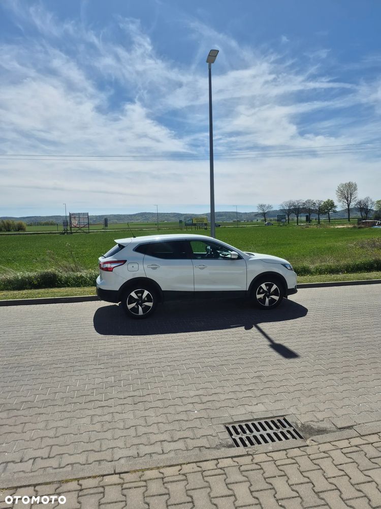 Nissan Qashqai 1.2 DIG-T N-Vision EU6 - 27