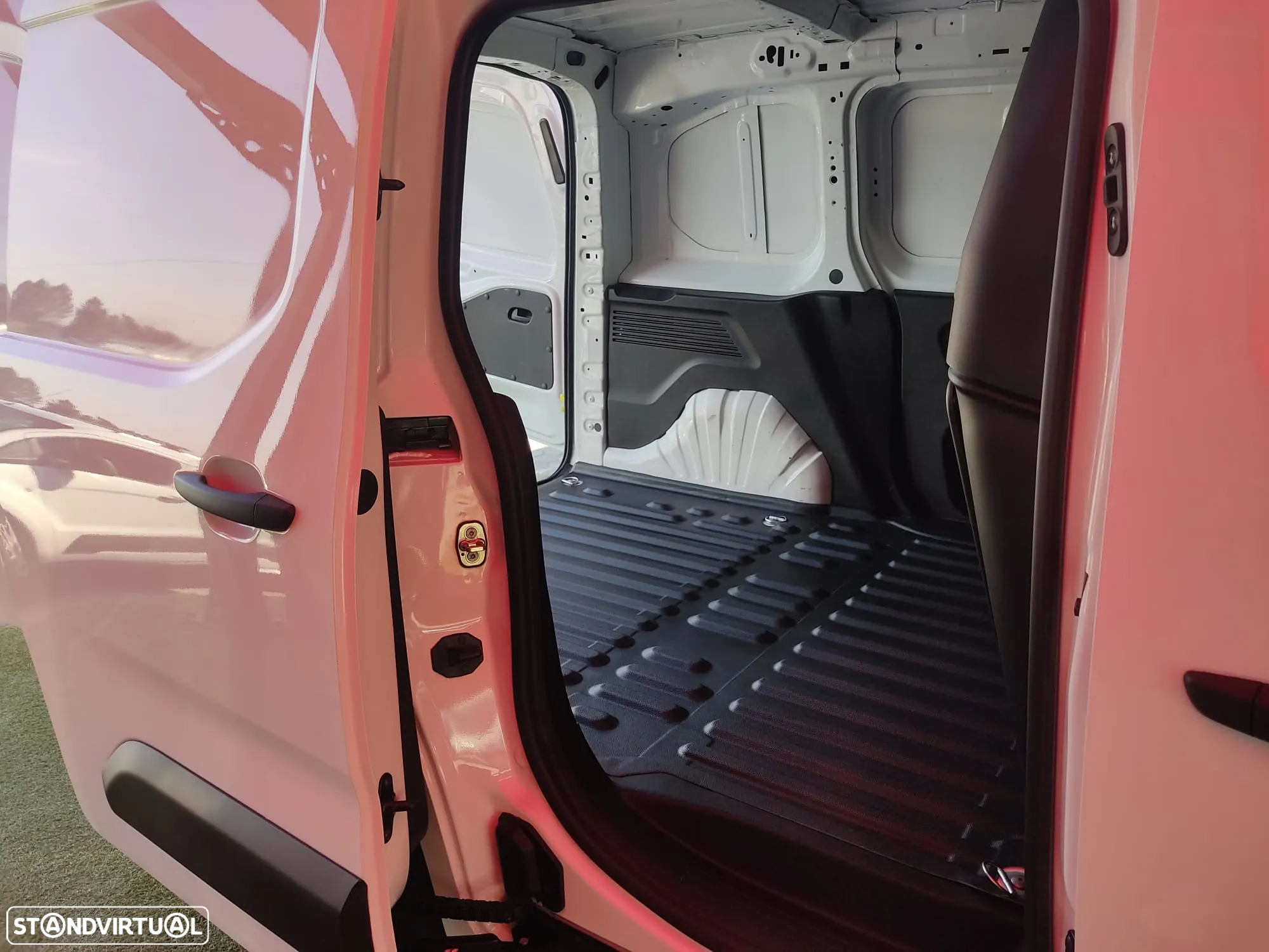 Citroën Berlingo 1.5 HDI | 3 Lug. | IVA Dedutível - 4
