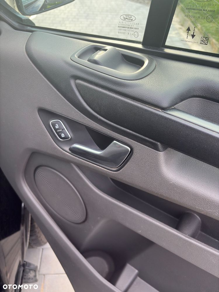 Ford Transit Custom 320 L2H1 Limited (bryg.) - 9