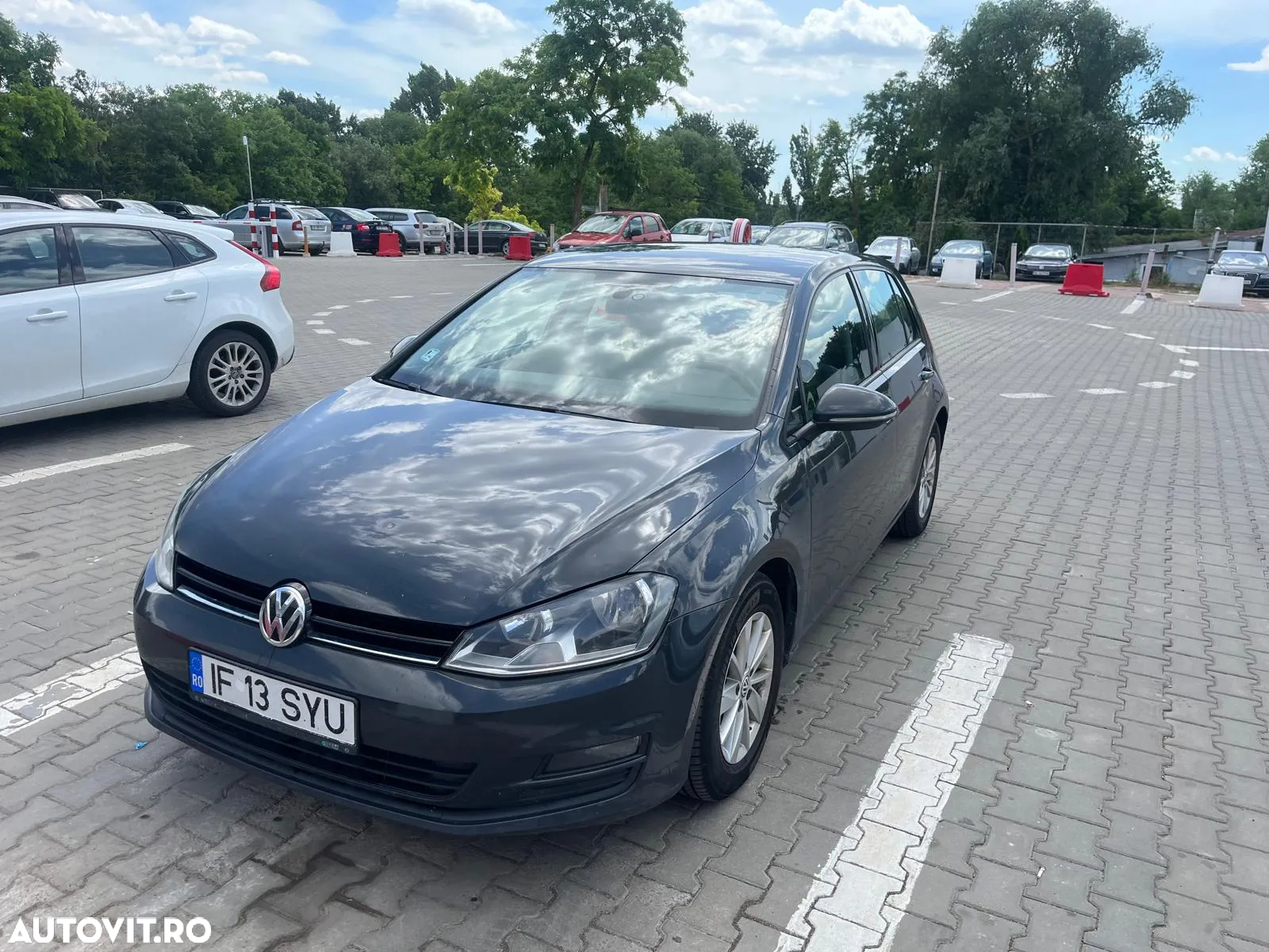 Volkswagen Golf - 13