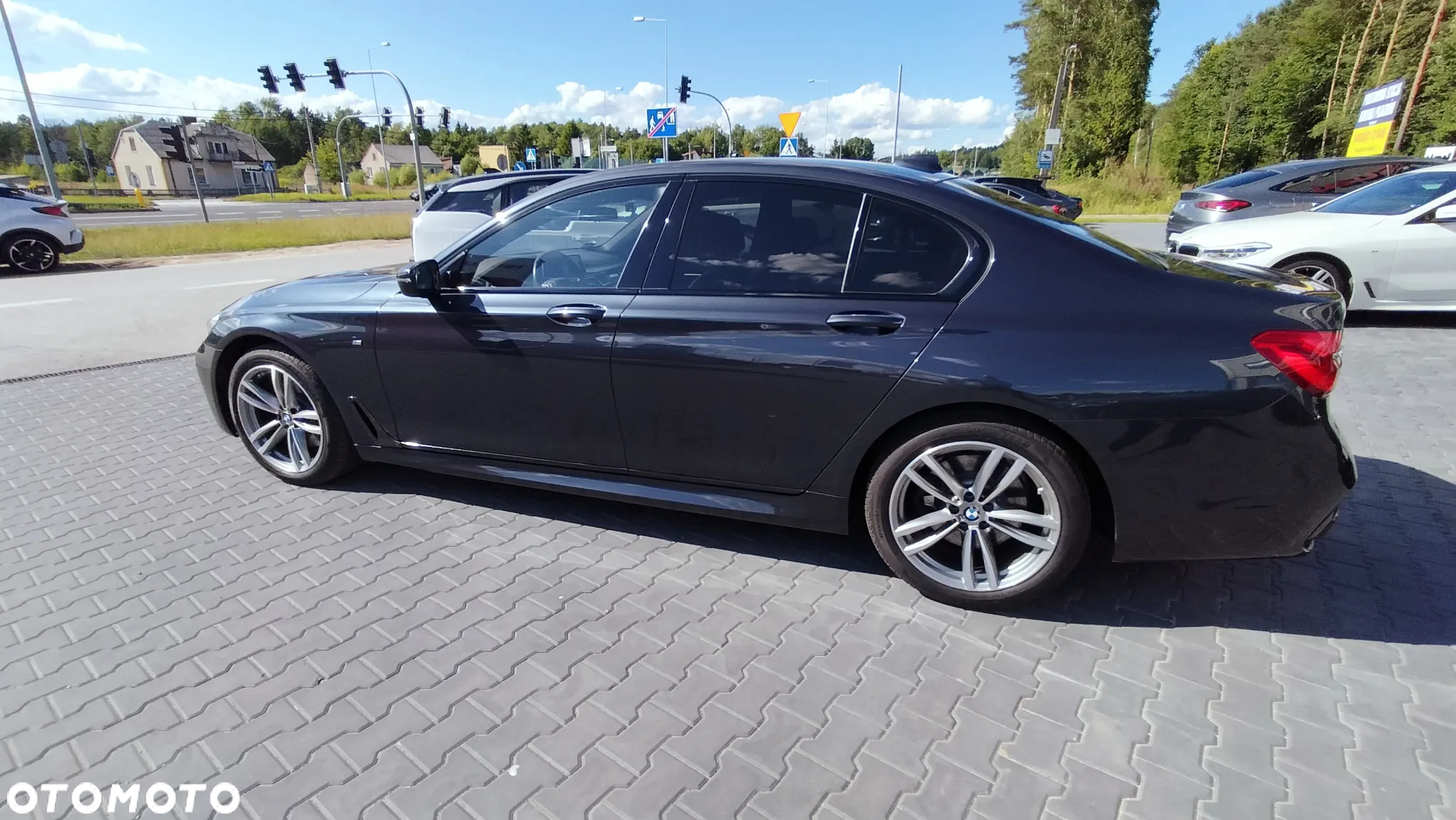 BMW Seria 7 730d xDrive - 14