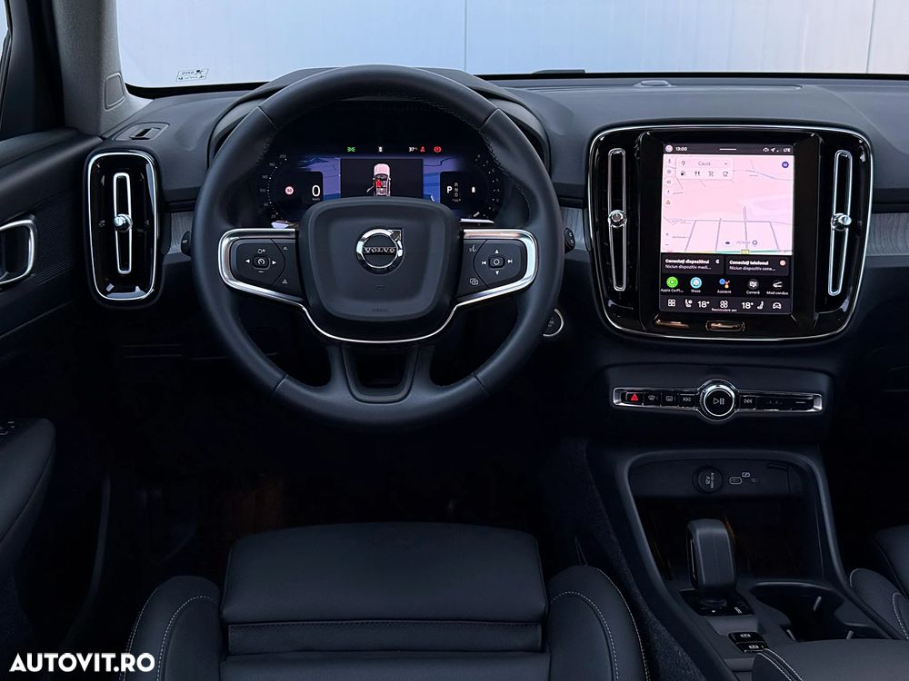 Volvo XC 40 B3 B DKG Plus Bright - 24