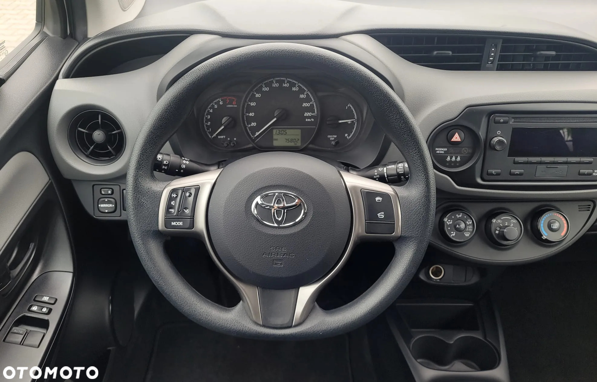 Toyota Yaris 1.0 Active - 13