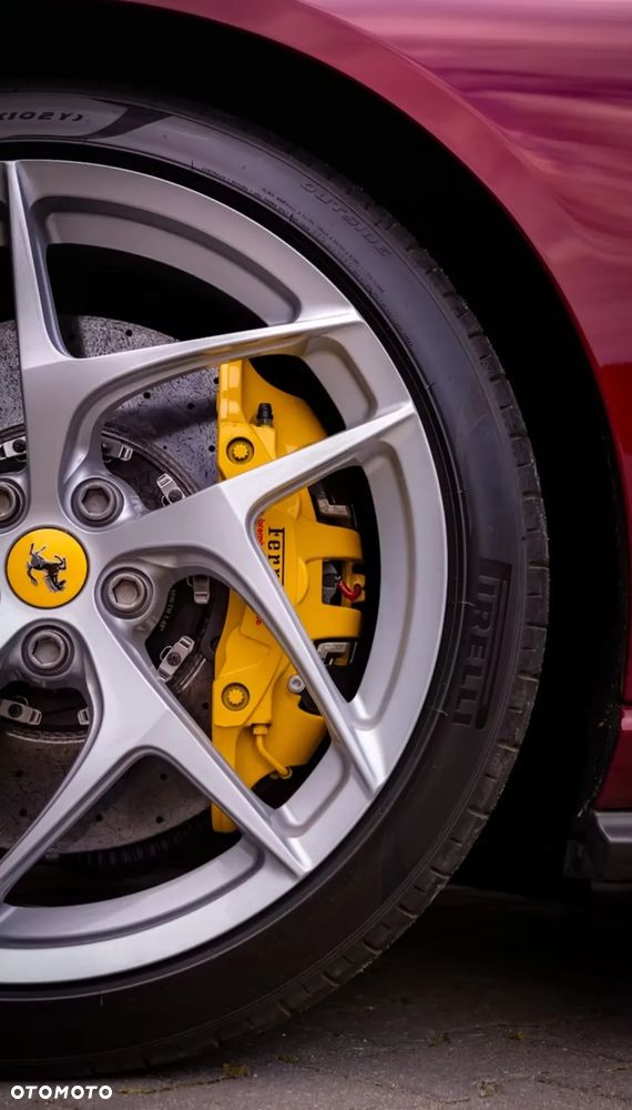 Ferrari 812 Superfast - 14