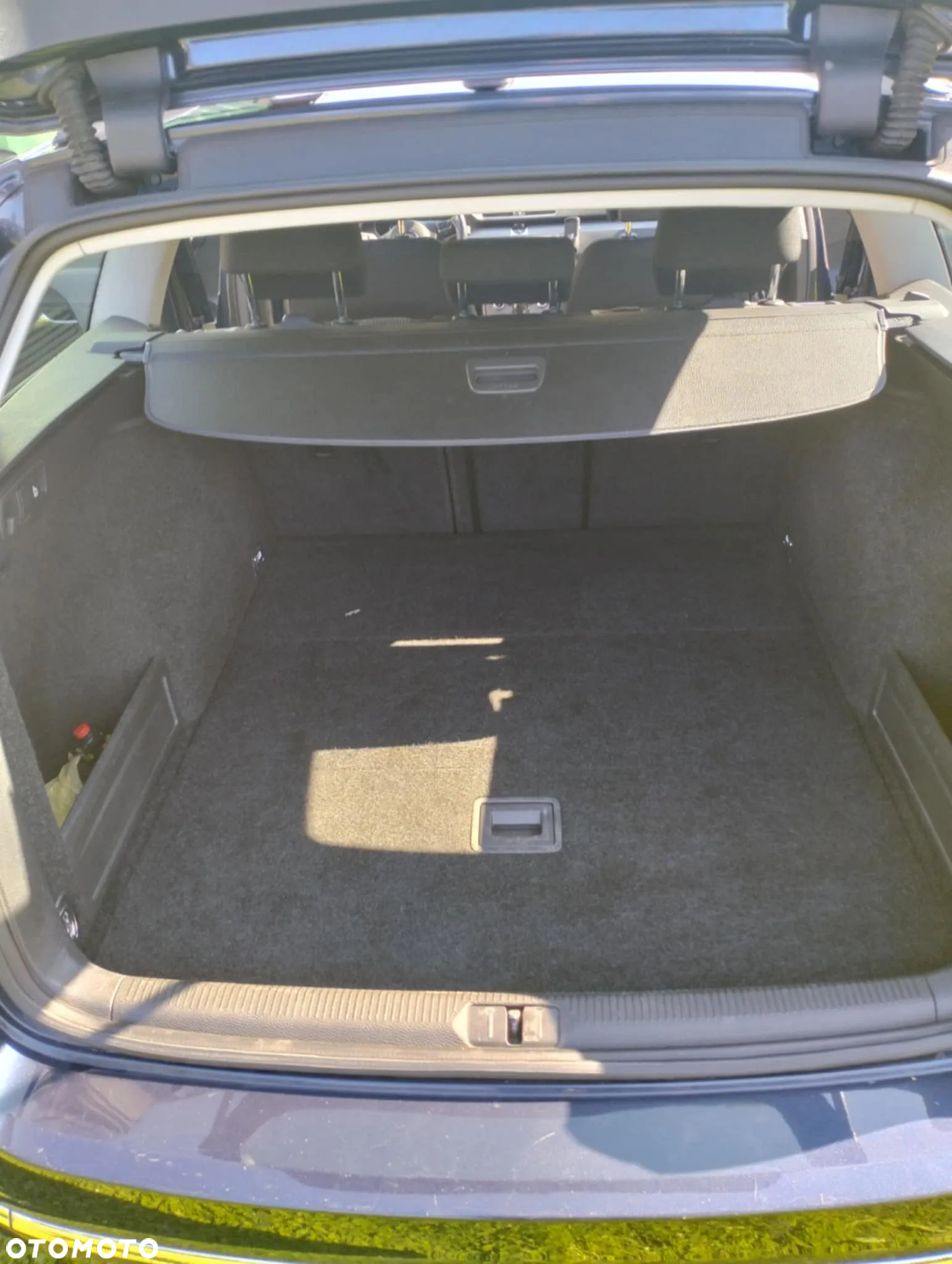 Volkswagen Passat 1.6 TDI Comfortline - 9