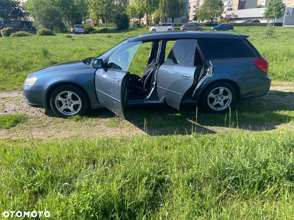 Subaru Legacy - 8