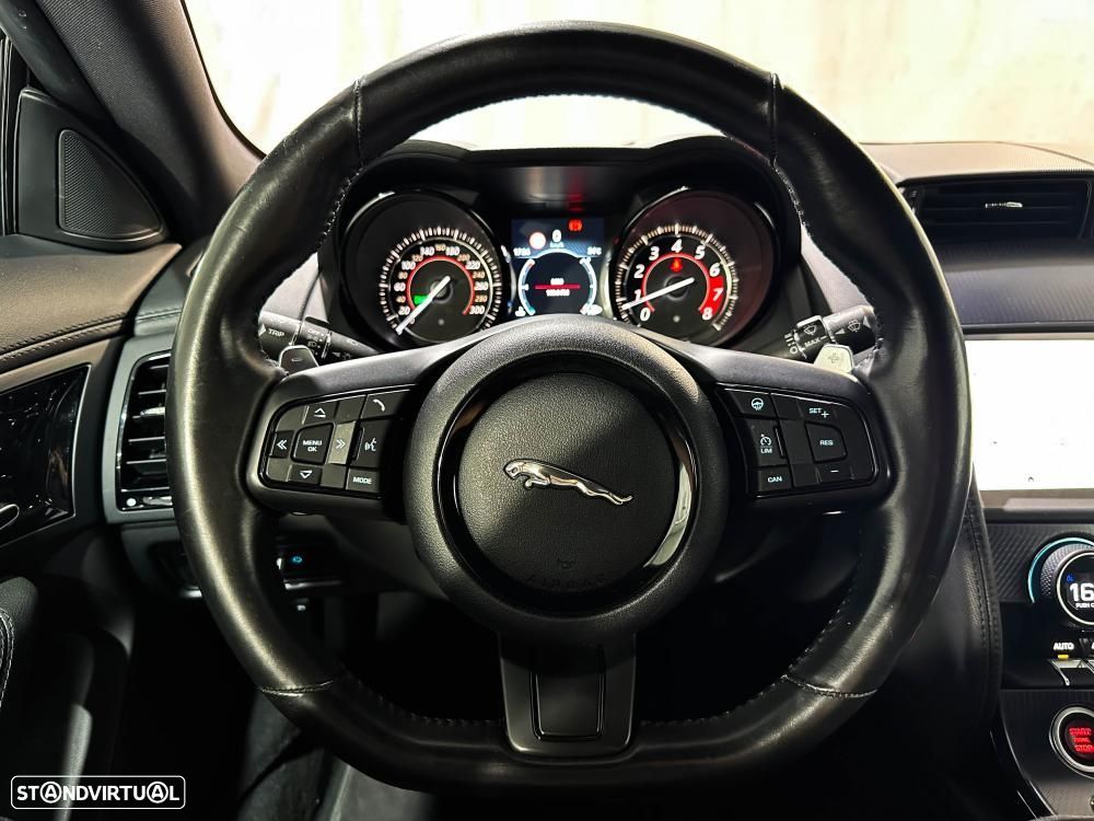 Jaguar F-Type P300 Aut. R-Dynamic Black - 11