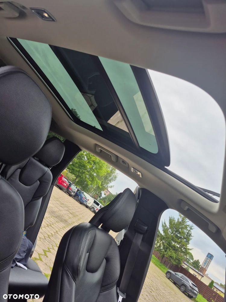 Volvo XC 90 T6 AWD Momentum 7os - 35