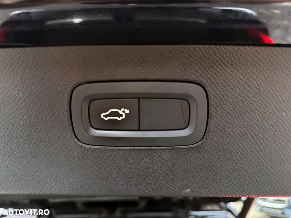 Volvo XC 90 T8 AWD Twin Engine Geartronic Inscription - 36
