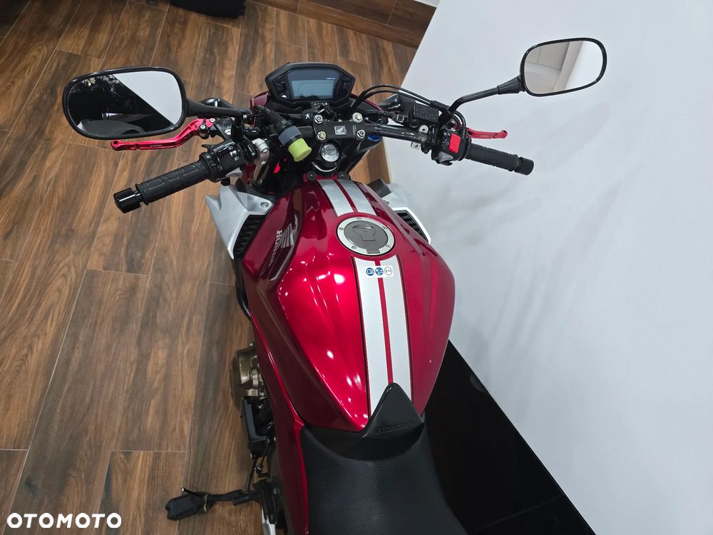 Honda CB - 8