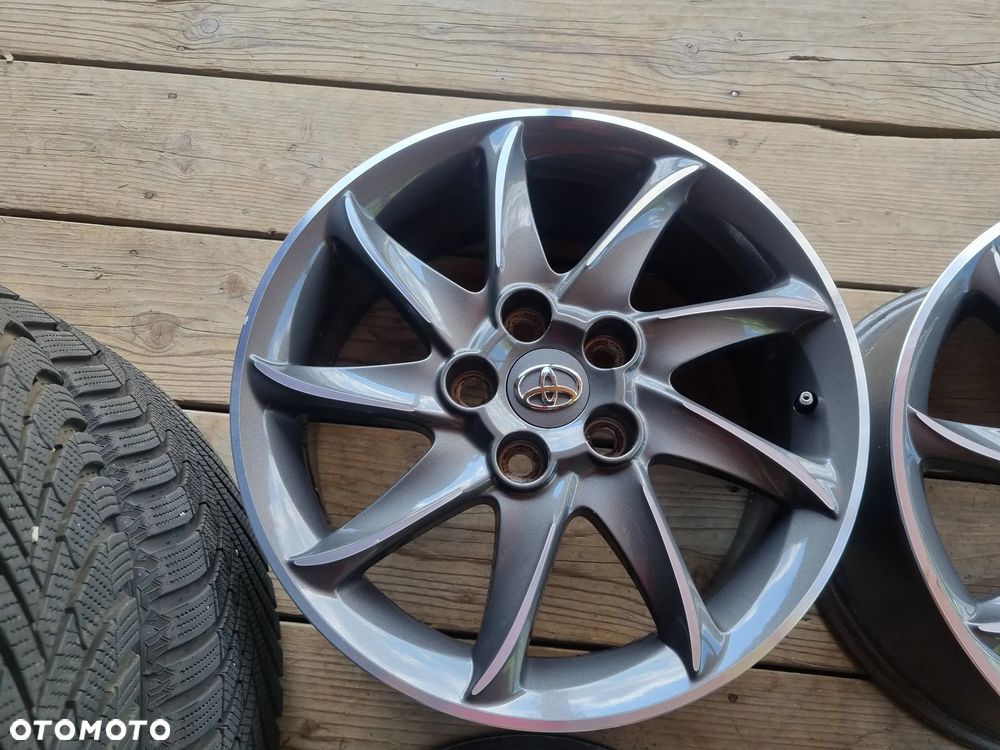 TOYOTA PZ406-E067F COROLLA,VERSO,AURIS,C-HR alu 7X17 ET50 5x114,3 super - 4