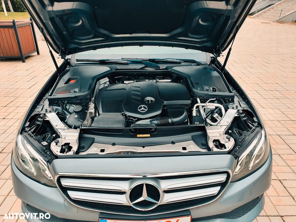 Mercedes-Benz E - 13
