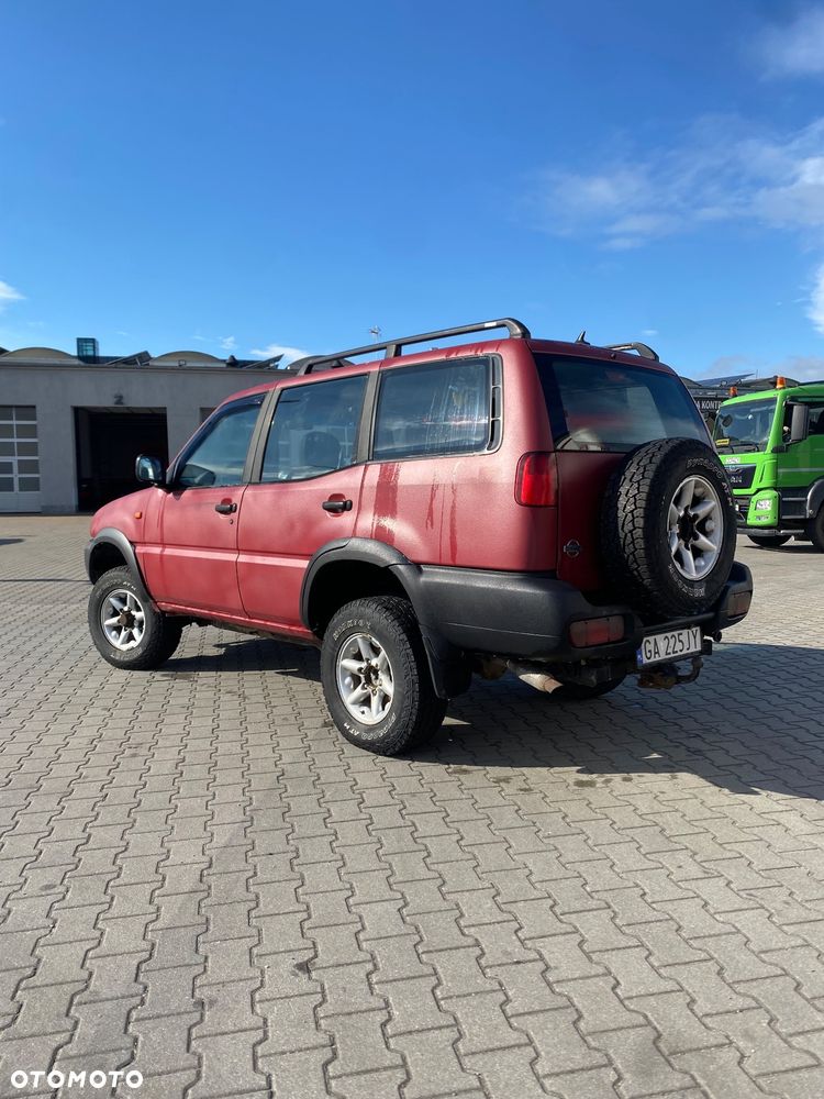 Nissan Terrano II 2.4 S - 5