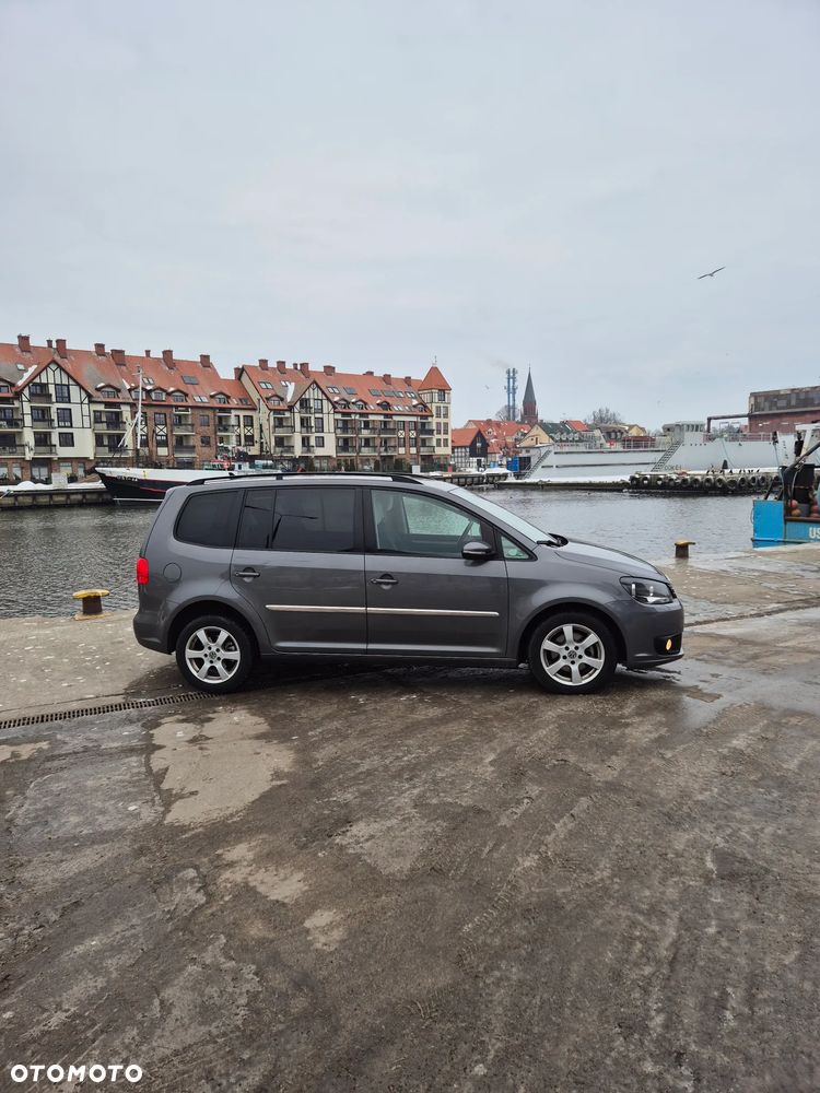 Volkswagen Touran - 3