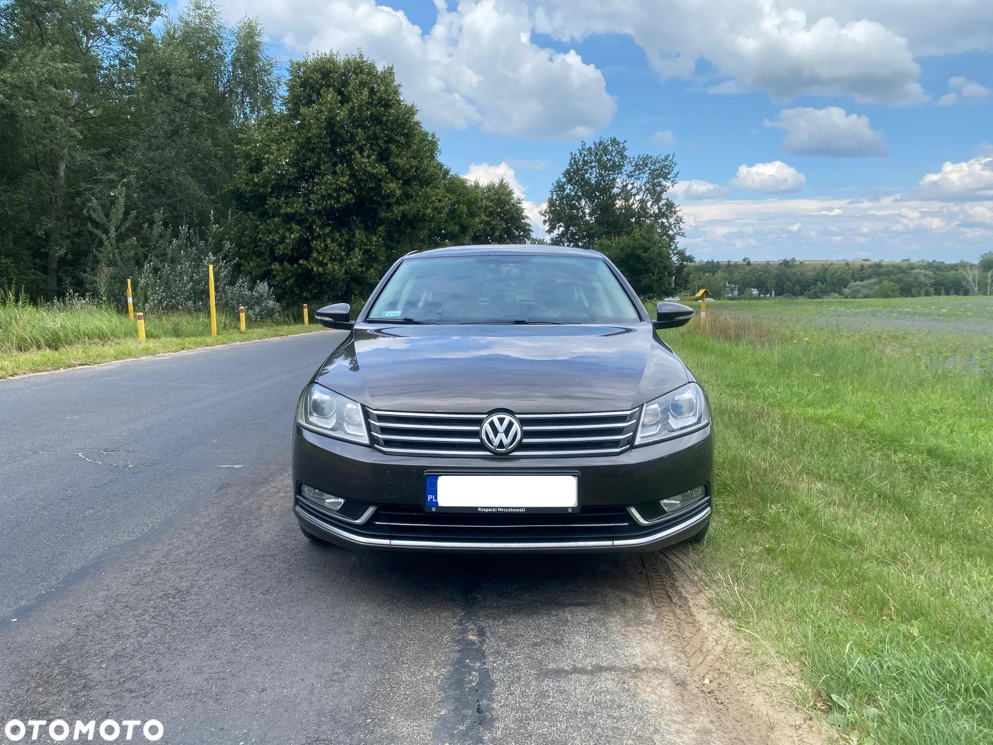 Volkswagen Passat - 2