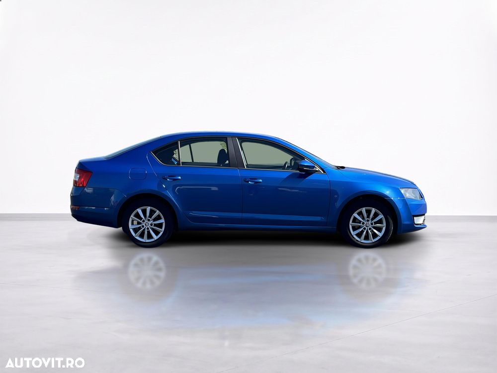 Skoda Octavia - 8