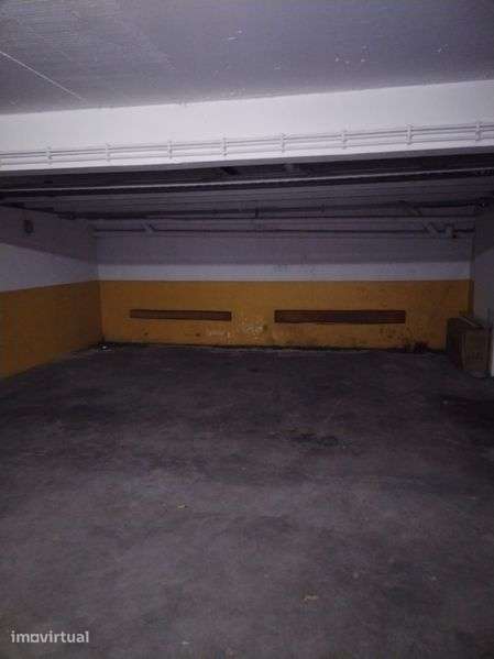 Excelente garagem - Grande imagem: 4/5