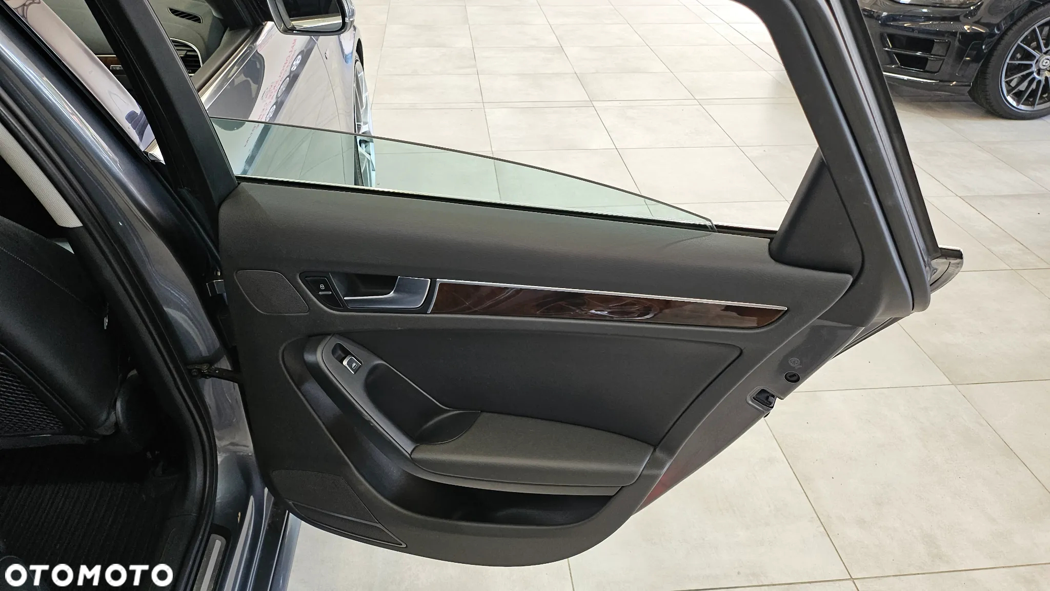 Audi A4 2.0 TFSI Quattro S tronic - 29