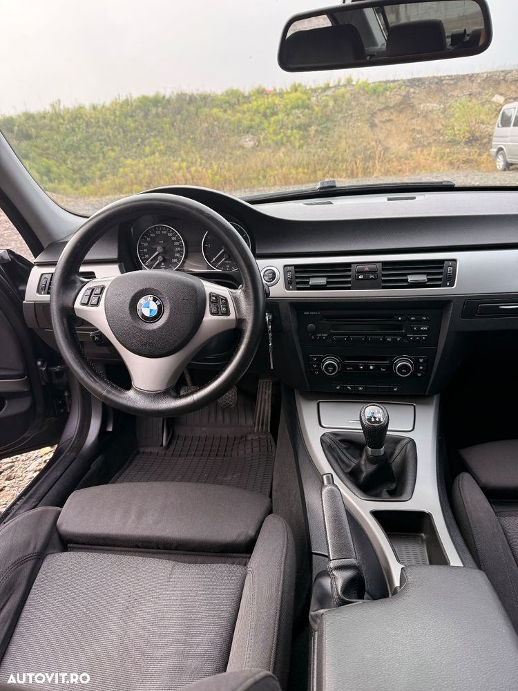 BMW Seria 3 320d - 7